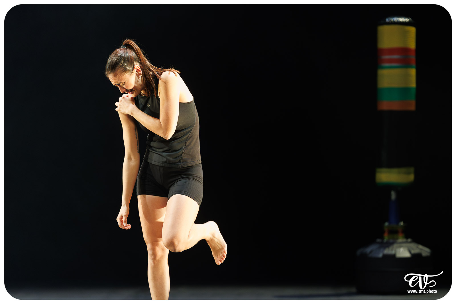 TMTPHOTO L'ODEUR DE LA GUERRE (JULIE DUVAL) 006